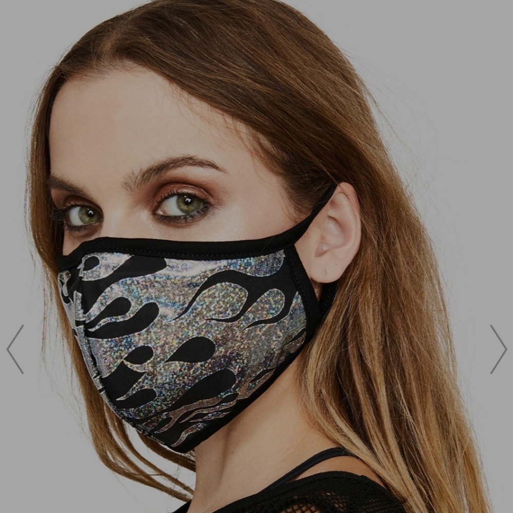 NWOT Chrome Hot Like Me Flame Mask